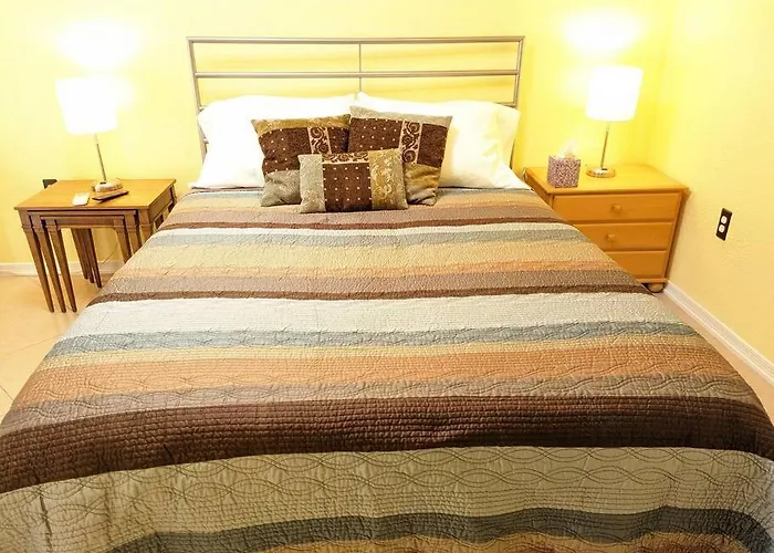 Guesthouse W/ Private Access And Patio