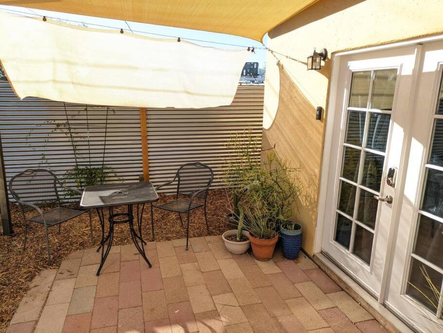 W/ Private Access And Patio * Tucson